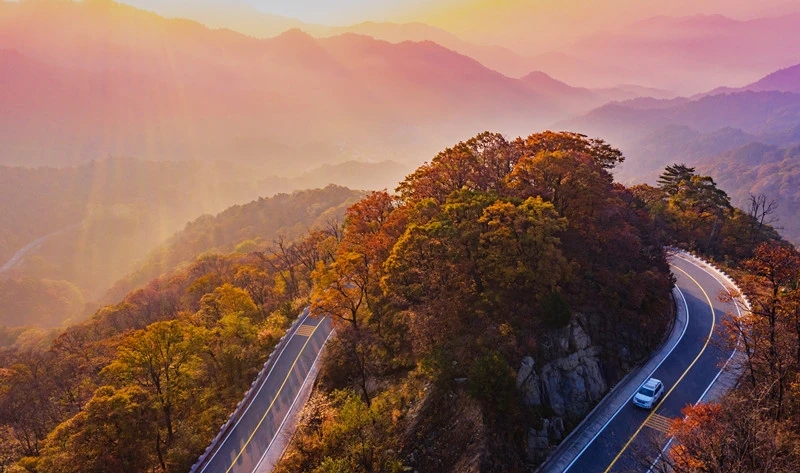 行走金寨中國紅嶺公路，體驗華東最美自駕線路