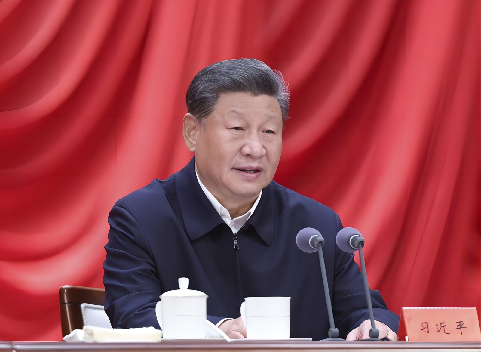 習(xí)近平在省部級(jí)主要領(lǐng)導(dǎo)干部學(xué)習(xí)貫徹黨的二十屆三中全會(huì)精神專題研討班開班式上發(fā)表重要講話： 深入學(xué)習(xí)貫徹黨的二十屆三中全會(huì)精神 凝心聚力推動(dòng)改革行穩(wěn)致遠(yuǎn)